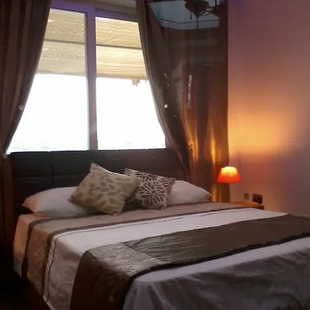 דירה White Stallion